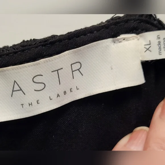 ASTR the Label Elegant Black Lace Illusion Midi Dress - Size XL - Picture 6 of 11